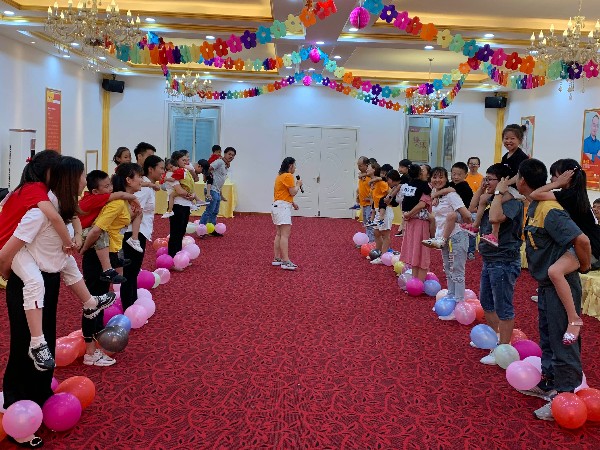 萬中萬工業(yè)科技愛心基金會(huì)親子活動(dòng) 萬中萬工業(yè)科技愛心基金會(huì)親子活動(dòng)